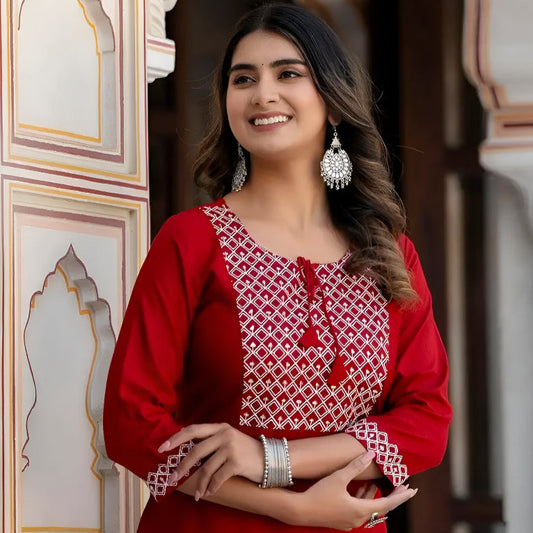 GreenDiamond™ Women Rayon Embroidery Casul Straight Long Kurti